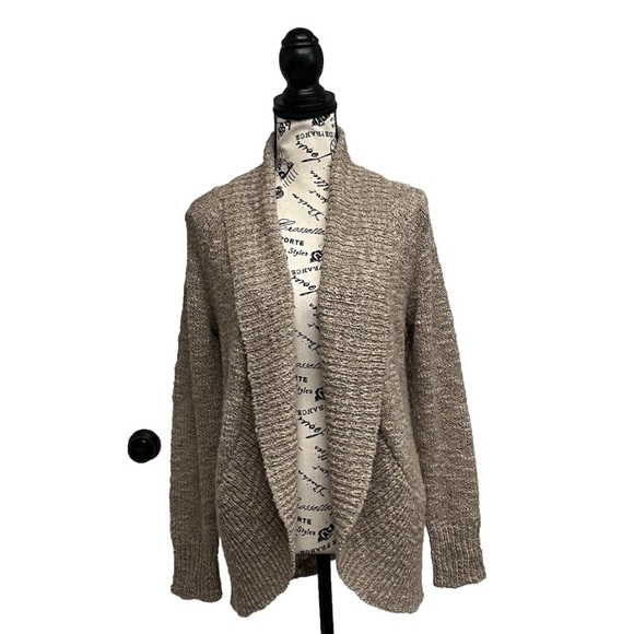 CHICO’S Open Cardigan  Beige Hi Low Classic Modest Mature Costal Gramma  Sz 0 - Picture 1 of 9